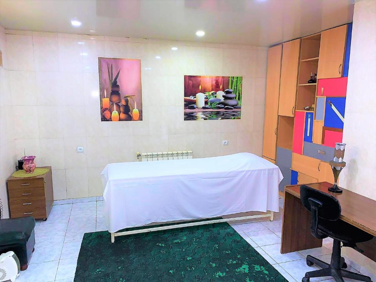 Ddd Hotel 耶烈万 外观 照片