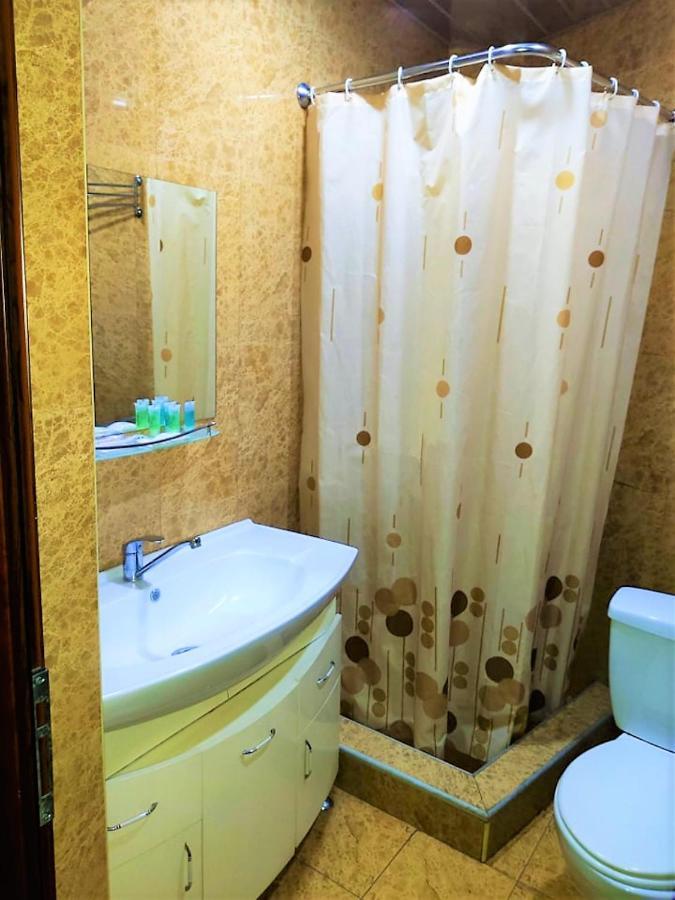 Ddd Hotel 耶烈万 外观 照片